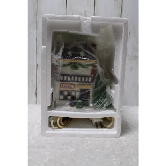 Holiday Expressions Dickens Collectables Porcelain Lighted Bakery House - Picture 5 of 7